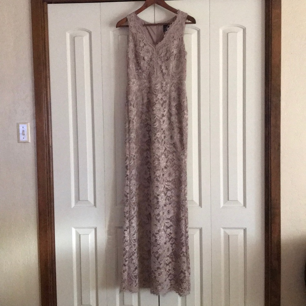 Adrianna Papell Long Lace Formal Gown